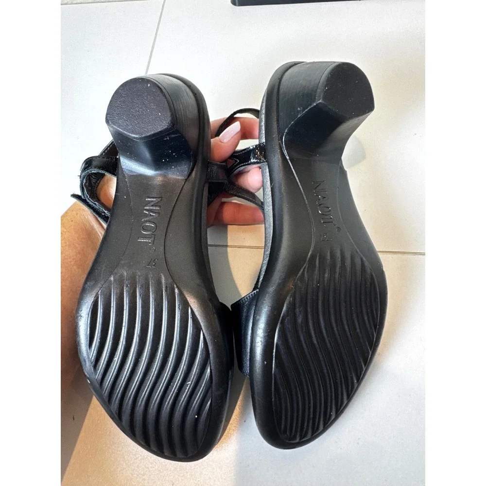 Naot Sandals Size 37 6.5 7 Leather T-Strap Wedge Comfort Gorpcore Minimalist